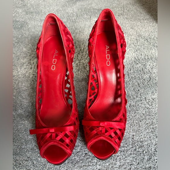 Aldo ruby red peep toe heels - Picture 5 of 7